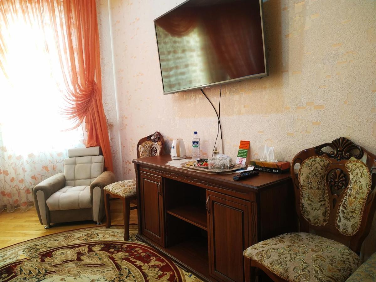 Happy House Hotel Salor Exterior photo